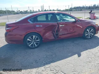 2018 Nissan Altima 2.5 SL with VIN 1N4AL3AP9JC133645, listed as a IAAI auction lot 41278236 with 81,605 mi miles. Bid and sale history available at carsss.com. Image 4.
