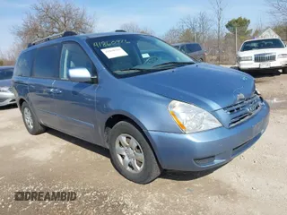 2008 Kia Sedona LX with VIN KNDMB233886244095, listed as a IAAI auction lot 41860916 with 178,412 mi miles. Bid and sale history available at carsss.com. Image 1.