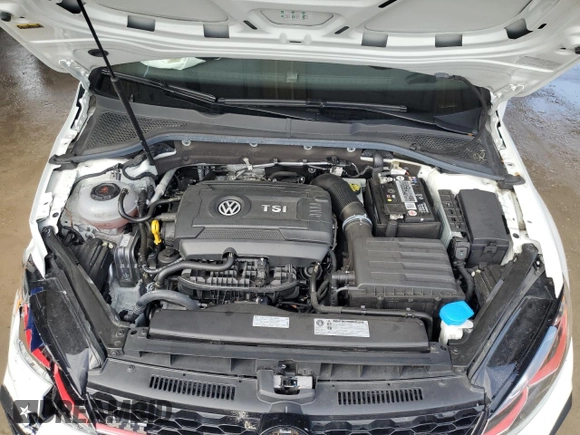 2018 Volkswagen Golf GTI S with VIN 3VW547AU3JM296132, listed as a Copart auction lot 38543894 with 27,979 mi miles. Bid and sale history available at carsss.com. Image 11.
