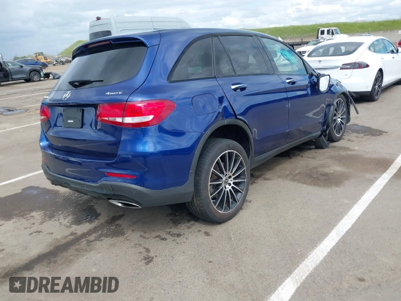 2019 Mercedes-Benz GLC with VIN WDC0G4KBXKV175924, listed as a IAAI auction lot 41906618 with 73,681 mi miles. Bid and sale history available at carsss.com. Image 4.