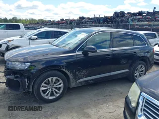 2019 Audi Q7 Premium Plus z VIN WA1LABF70KD010916, wystawiony jako IAAI lot #42027043 z przebiegiem 143 812 mil mil oraz . Historia ofert i sprzedaży dostępna na DreamBid. Obrazek 14.