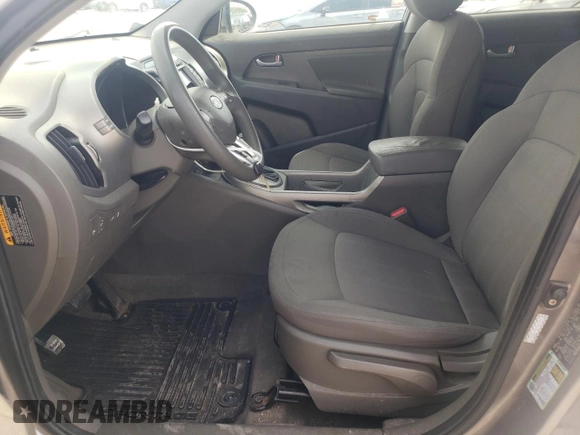 2011 Kia Sportage LX z VIN KNDPB3A2XB7062218, wystawiony jako Copart lot #54433555 z przebiegiem 132 819 mil mil oraz Szkoda całkowita • Salvage title. Historia ofert i sprzedaży dostępna na DreamBid. Obrazek 7.