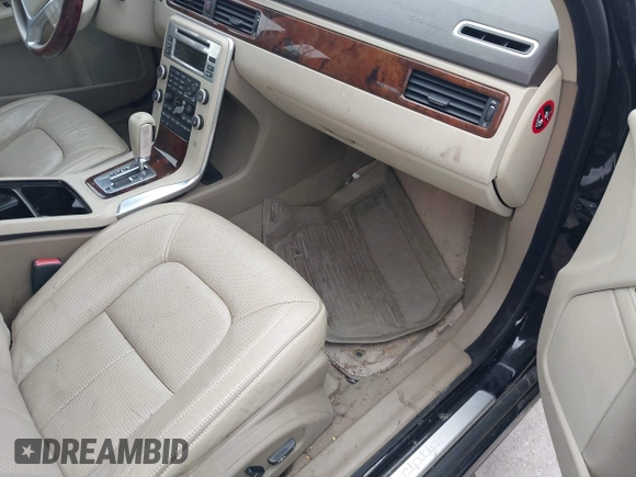 2011 Volvo S80 3.2L с VIN YV1952AS8B1137831, выставлен на аукционе IAAI как лот 40959835 с пробегом 84 609 миль миль и . История ставок и продаж доступна на DreamBid. Изображение 5.