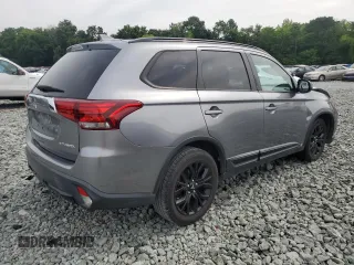 2018 Mitsubishi Outlander SE with VIN JA4AD3A30JZ044185, listed as a Copart auction lot 60111175 with 147,288 mi miles and Salvage title. Bid and sale history available at DreamBid. Image 3.