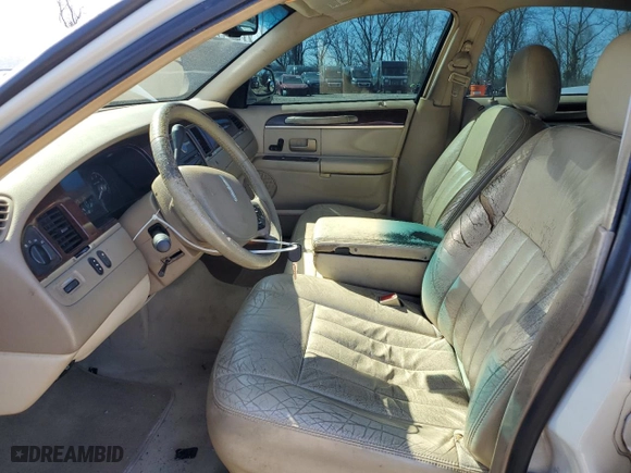 2006 Lincoln Town Car Signature with VIN 1LNHM81V86Y633156, listed as a Copart auction lot 49220165 with 227,315 mi miles and Salvage Title. Bid and sale history available at carsss.com. Image 7.