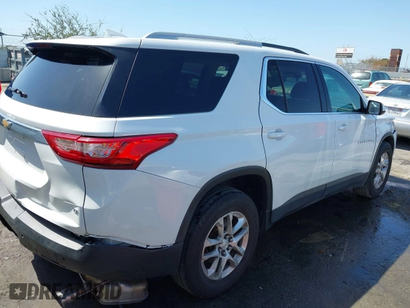 2018 Chevrolet Traverse LT Cloth with VIN 1GNERGKW8JJ247162, listed as a IAAI auction lot 41949401 with 89,513 mi miles. Bid and sale history available at carsss.com. Image 4.