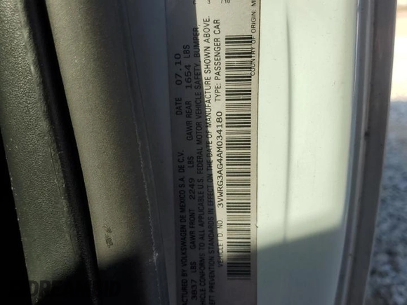 2010 Volkswagen Beetle with VIN 3VWRG3AG4AM034180, listed as a Copart auction lot 80042344 with 85,104 mi miles and Salvage title. Bid and sale history available at DreamBid. Image 13.