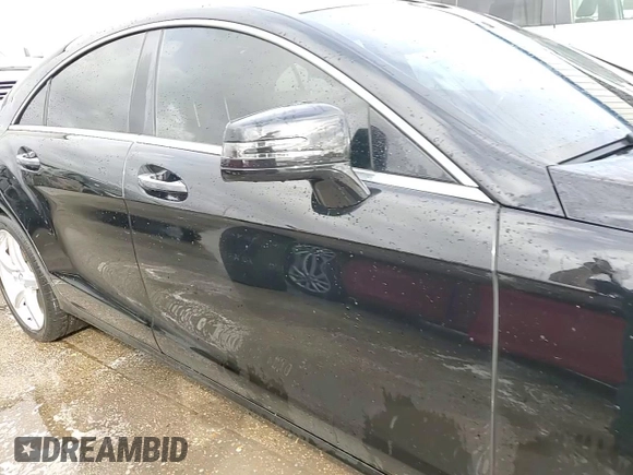 2013 Mercedes-Benz CLS 550 with VIN WDDLJ7DB8DA080670, listed as a Copart auction lot 86738044 with 100,652 mi miles and Salvage title. Bid and sale history available at DreamBid. Image 13.