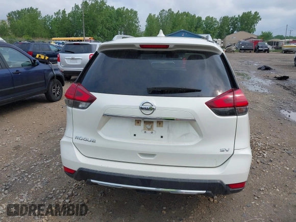 2017 Nissan Rogue SL with VIN JN8AT2MT9HW384613, listed as a IAAI auction lot 42452968 with 231,304 mi miles and . Bid and sale history available at DreamBid. Image 17.