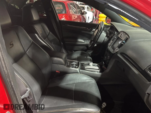 2017 Chrysler 300 S Alloy Edition with VIN 2C3CCABT1HH516428, listed as a Copart auction lot 77849064 with Not Provided miles and Clean Title. Bid and sale history available at DreamBid. Image 5.
