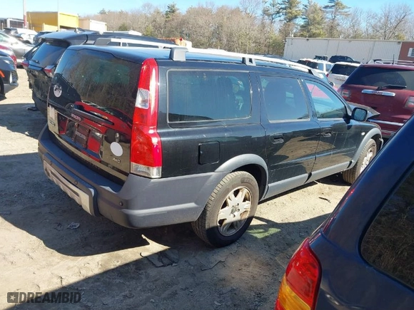 2006 Volvo XC70 with VIN YV4SZ592261239677, listed as a IAAI auction lot 41771235 with 239,475 mi miles. Bid and sale history available at carsss.com. Image 4.