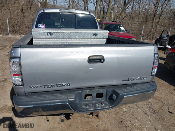 2002 Toyota Tundra SR5 with VIN 5TBBT44192S275420, listed as a IAAI auction lot 41824023 with 153,054 mi miles. Bid and sale history available at carsss.com. Image 12.