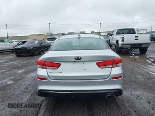 2020 Kia Optima LX z VIN 5XXGT4L37LG400711, wystawiony jako IAAI lot #42333957 z przebiegiem 30 000 mil mil oraz . Historia ofert i sprzedaży dostępna na DreamBid. Obrazek 16.