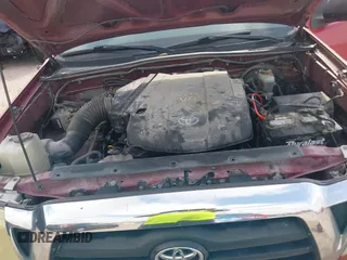 2005 Toyota Tacoma PreRunner z VIN 5TETU62N15Z003087, wystawiony jako IAAI lot #42119880 z przebiegiem 131 276 mil mil oraz . Historia ofert i sprzedaży dostępna na DreamBid. Obrazek 10.
