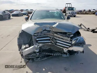 2019 Mercedes-Benz E 300 with VIN WDDZF4JB9KA528927, listed as a Copart auction lot 50845635 with 80,106 mi miles and Salvage Title. Bid and sale history available at DreamBid. Image 5.
