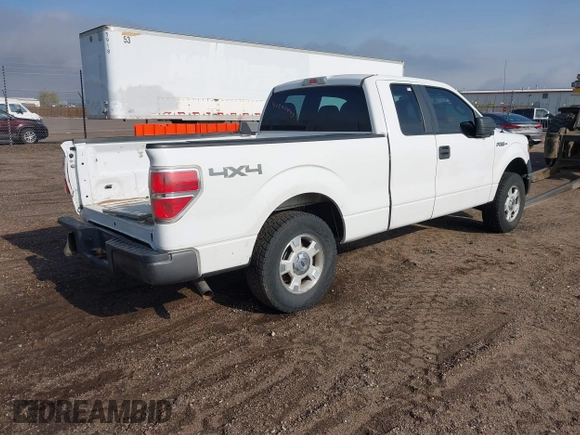 2014 Ford F-150 XL with VIN 1FTEX1EM0EKE57132, listed as a IAAI auction lot 41895499 with 260,186 mi miles and . Bid and sale history available at carsss.com. Image 4.