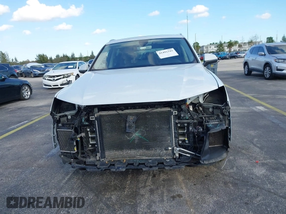 2017 Audi Q7 Premium Plus with VIN WA1LABF73HD018713, listed as a IAAI auction lot 41492243 with 112,928 mi miles. Bid and sale history available at carsss.com. Image 6.