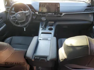 2022 Toyota Sienna XLE Woodland Edition with VIN 5TDASKFC5NS047766, listed as a Copart auction lot 44894665 with 58,862 mi miles and Salvage Title. Bid and sale history available at carsss.com. Image 8.