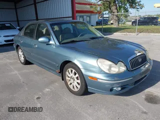 2004 Hyundai Sonata GLS with VIN KMHWF35H84A049046, listed as a IAAI auction lot 42071777 with 158,148 mi miles. Bid and sale history available at carsss.com. Image 1.