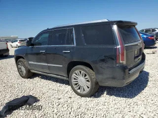 2018 Cadillac Escalade Platinum z VIN 1GYS4DKJXJR220277, wystawiony jako Copart lot #48487265 z przebiegiem 96 642 mil mil oraz Czysty tytuł • Clean title. Historia ofert i sprzedaży dostępna na DreamBid. Obrazek 2.