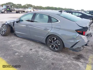 2025 Hyundai Sonata SEL with VIN KMHL64JA6SA435284, listed as a IAAI auction lot 41970934 with 6,319 mi miles. Bid and sale history available at carsss.com. Image 3.