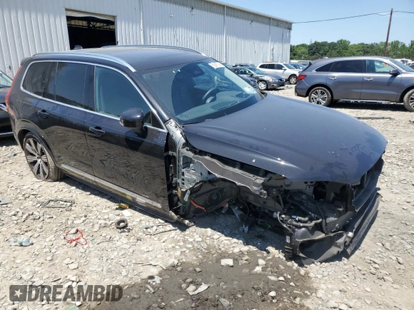 2024 Volvo XC90 Ultimate Bright Theme with VIN YV4H60CF2R1232864, listed as a Copart auction lot 62267935 with 10,753 mi miles and Salvage title. Bid and sale history available at DreamBid. Image 4.