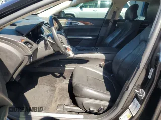 2013 Lincoln MKZ Hybrid z VIN 3LN6L2LU3DR826077, wystawiony jako Copart lot #56863185 z przebiegiem 146 645 mil mil oraz Szkoda całkowita • Salvage title. Historia ofert i sprzedaży dostępna na DreamBid. Obrazek 7.