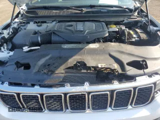 2024 Jeep Wagoneer Series II with VIN 1C4SJUBPXRS172108, listed as a Copart auction lot 63134895 with 35,782 mi miles and Clean title. Bid and sale history available at DreamBid. Image 12.