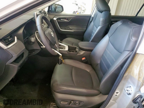 2025 Toyota RAV4 XLE Premium with VIN 2T3C1RFV9SW367432, listed as a Copart auction lot 59307585 with 7,570 mi miles and Salvage title. Bid and sale history available at DreamBid. Image 7.