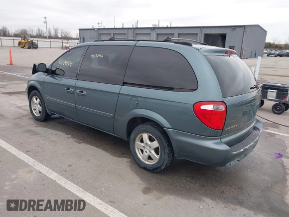 2005 Dodge Caravan SXT with VIN 2D4GP44LX5R115310, listed as a IAAI auction lot 41668454 with 115,784 mi miles and . Bid and sale history available at DreamBid. Image 3.