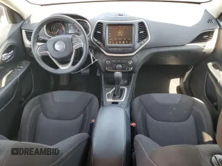 2016 Jeep Cherokee Latitude z VIN 1C4PJLCB9GW288019, wystawiony jako Copart lot #62917615 z przebiegiem 154 498 mil mil oraz Szkoda całkowita • Salvage title. Historia ofert i sprzedaży dostępna na DreamBid. Obrazek 8.