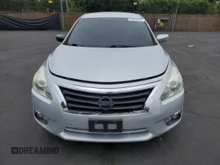 2015 Nissan Altima SV with VIN 1N4AL3AP8FC210755, listed as a Copart auction lot 54683675 with 130,640 mi miles and Salvage Title. Bid and sale history available at DreamBid. Image 5.
