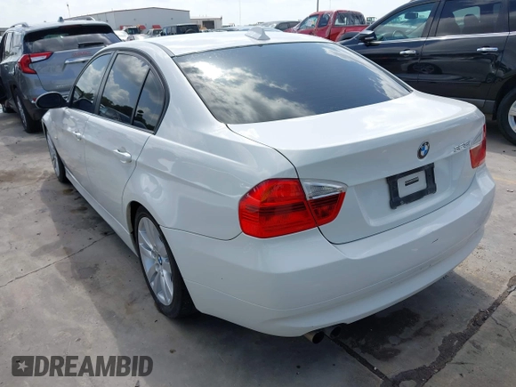 2007 BMW 3 Series 328i with VIN WBAVA37577NL11991, listed as a IAAI auction lot 42546909 with 185,804 mi miles and . Bid and sale history available at DreamBid. Image 3.