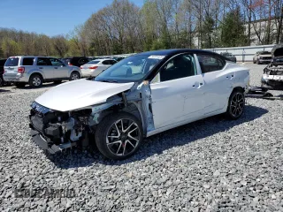 2024 Nissan Sentra SR with VIN 3N1AB8DV2RY362145, listed as a Copart auction lot 54301025 with 8,749 mi miles and Salvage title. Bid and sale history available at DreamBid. Image 1.