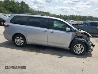 2017 Toyota Sienna XLE Auto Access Seat z VIN 5TDYZ3DC4HS777756, wystawiony jako Copart lot #54492365 z przebiegiem 183 890 mil mil oraz Czysty tytuł • Clean title. Historia ofert i sprzedaży dostępna na DreamBid. Obrazek 4.