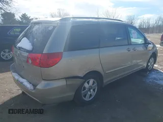 2006 Toyota Sienna XLE with VIN 5TDZA22C16S487917, listed as a IAAI auction lot 41809329 with 274,537 mi miles. Bid and sale history available at carsss.com. Image 4.