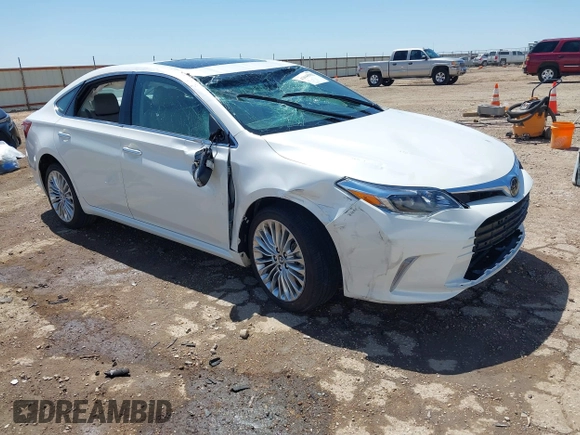 2018 Toyota Avalon XLE with VIN 4T1BK1EB3JU275676, listed as a IAAI auction lot 42045852 with 17,015 mi miles. Bid and sale history available at carsss.com. Image 1.