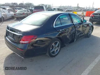 2019 Mercedes-Benz E 300 z VIN WDDZF4KB6KA632323, wystawiony jako IAAI lot #41488671 z przebiegiem 108 959 mil mil oraz . Historia ofert i sprzedaży dostępna na DreamBid. Obrazek 4.