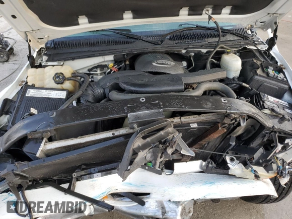2004 Chevrolet Suburban LT z VIN 3GNEC16T04G275736, wystawiony jako Copart lot #41985385 z przebiegiem 215 292 mil mil oraz Nie do naprawy • Non repairable. Historia ofert i sprzedaży dostępna na DreamBid. Obrazek 12.