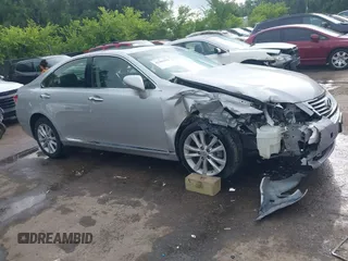 2012 Lexus ES 330 with VIN JTHBK1EG3C2481836, listed as a IAAI auction lot 42484192 with 189,831 mi miles and . Bid and sale history available at DreamBid. Image 1.