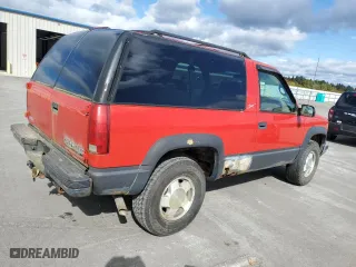 1998 Chevrolet Tahoe with VIN 3GNEK18R0WG114682, listed as a Copart auction lot 75619714 with 208,770 mi miles and Clean Title. Bid and sale history available at carsss.com. Image 3.