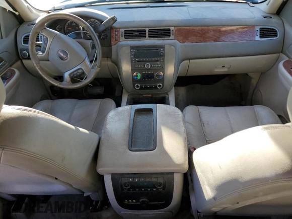 2008 GMC Yukon SLT 4SA z VIN 1GKFK13038R172640, wystawiony jako Copart lot #46718785 z przebiegiem 202 819 mil mil oraz Szkoda całkowita • Salvage title. Historia ofert i sprzedaży dostępna na DreamBid. Obrazek 8.