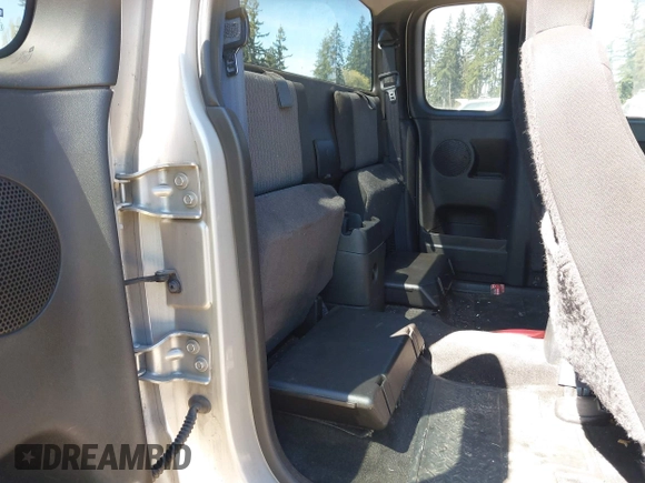 2007 Chevrolet Colorado LT w/1LT with VIN 1GCDT19E178170926, listed as a IAAI auction lot 42065568 with 207,730 mi miles. Bid and sale history available at carsss.com. Image 8.