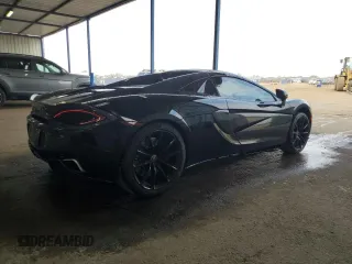 2018 McLaren 570S z VIN SBM13FAA1JW004280, wystawiony jako Copart lot #63609654 z przebiegiem 22 596 mil mil oraz Szkody całkowita. Historia ofert i sprzedaży dostępna na DreamBid. Obrazek 3.