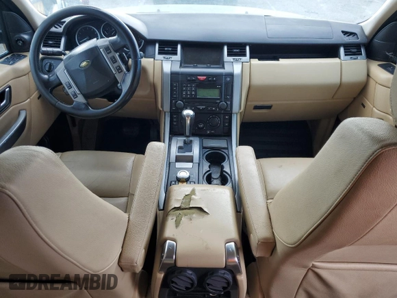 2008 Land Rover Range Rover Sport HSE z VIN SALSF25498A133692, wystawiony jako Copart lot #51823525 z przebiegiem 259 847 mil mil oraz Czysty tytuł • Clean title. Historia ofert i sprzedaży dostępna na DreamBid. Obrazek 8.
