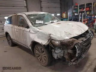 2020 Mitsubishi Outlander ES with VIN JA4AD2A38LZ017751, listed as a IAAI auction lot 41861606 with 116,669 mi miles. Bid and sale history available at carsss.com. Image 1.