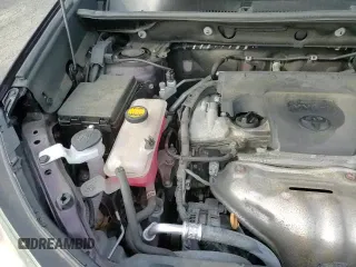 2018 Toyota RAV4 LE z VIN 2T3BFREV2JW731719, wystawiony jako Copart lot #71469095 z przebiegiem 63 454 mil mil oraz Szkoda całkowita • Salvage title. Historia ofert i sprzedaży dostępna na DreamBid. Obrazek 14.