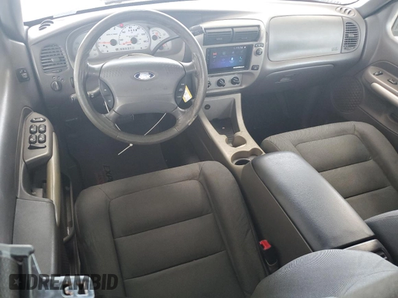 2001 Ford Explorer Sport Trac with VIN 1FMZU67E81UB75182, listed as a Copart auction lot 62336465 with 232,403 mi miles and Salvage title. Bid and sale history available at DreamBid. Image 8.