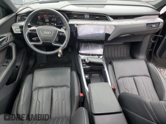2019 Audi e-tron Prestige with VIN WA1VAAGE2KB005891, listed as a Copart auction lot 60627053 with 25,596 mi miles. Bid and sale history available at carsss.com. Image 8.