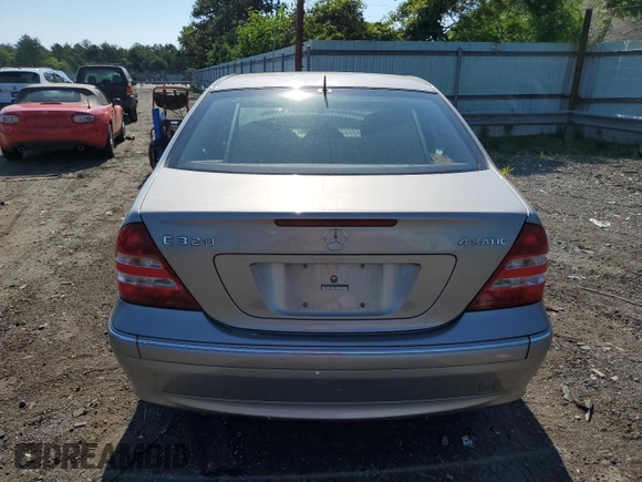 2005 Mercedes-Benz C 320 с VIN WDBRF84J05F664759, выставлен на аукционе Copart как лот 56924864 с пробегом 99 694 миль миль и Списание • Salvage title. История ставок и продаж доступна на DreamBid. Изображение 6.